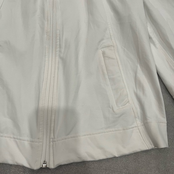 [8] Lululemon white 3/4 sleeve Stay Cool Jacket with mesh back NWOT - Picture 3 of 8